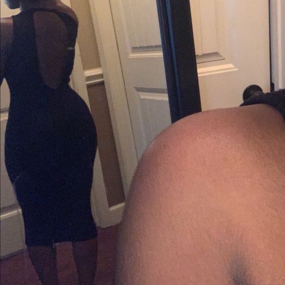 Black dress - Picture 1 of 2